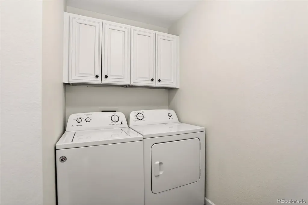 9365 Dorchester Street Highlands Ranch CO 80129