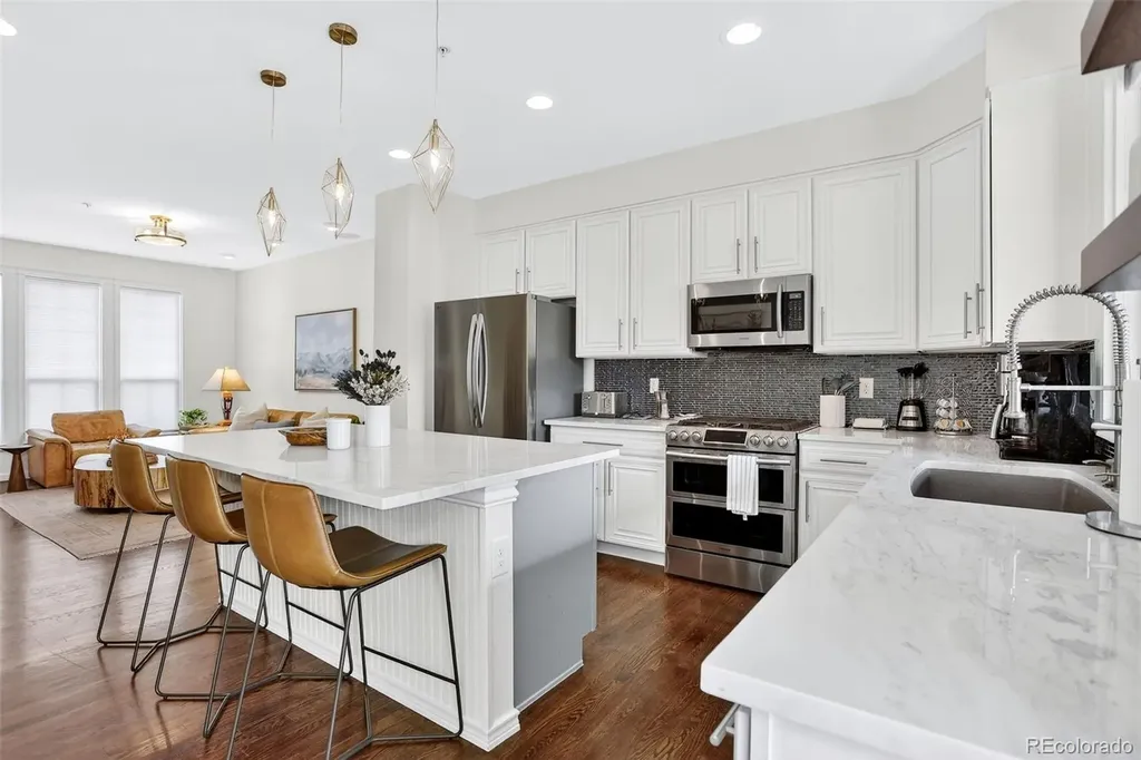 9365 Dorchester Street Highlands Ranch CO 80129