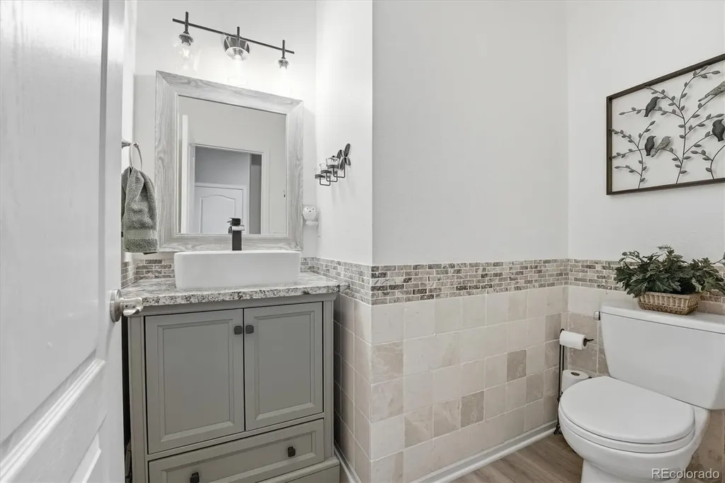 6867 S Duquesne Court Aurora CO 80016