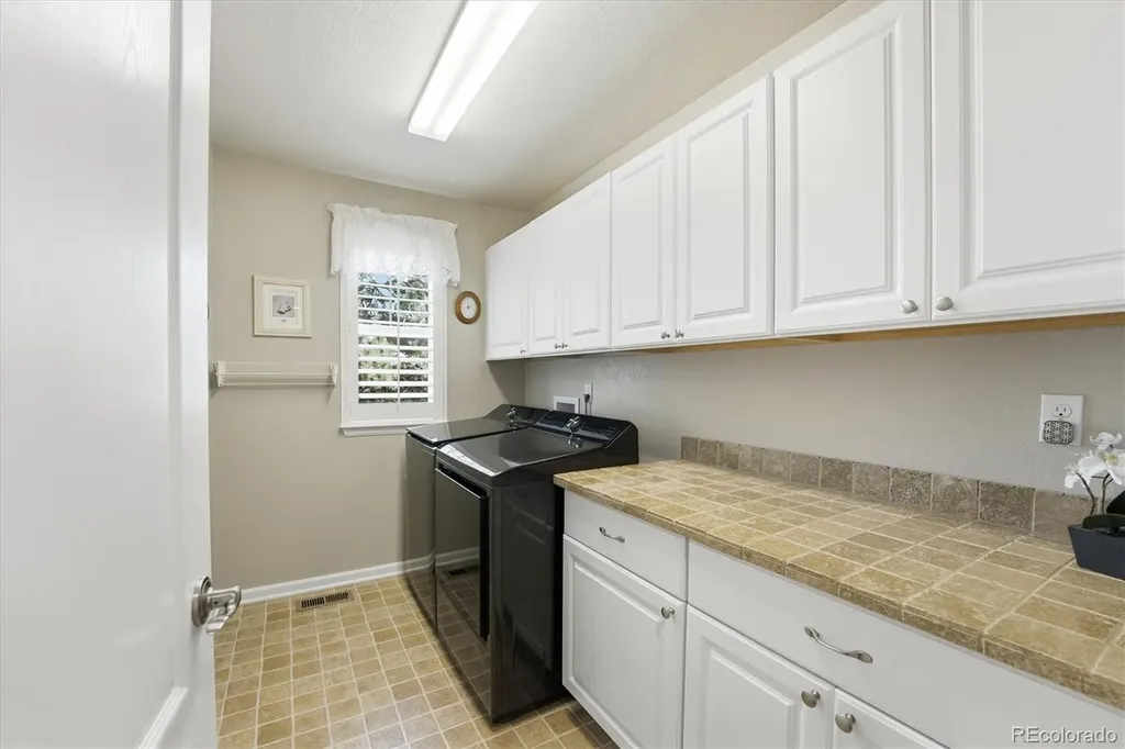 6867 S Duquesne Court Aurora CO 80016