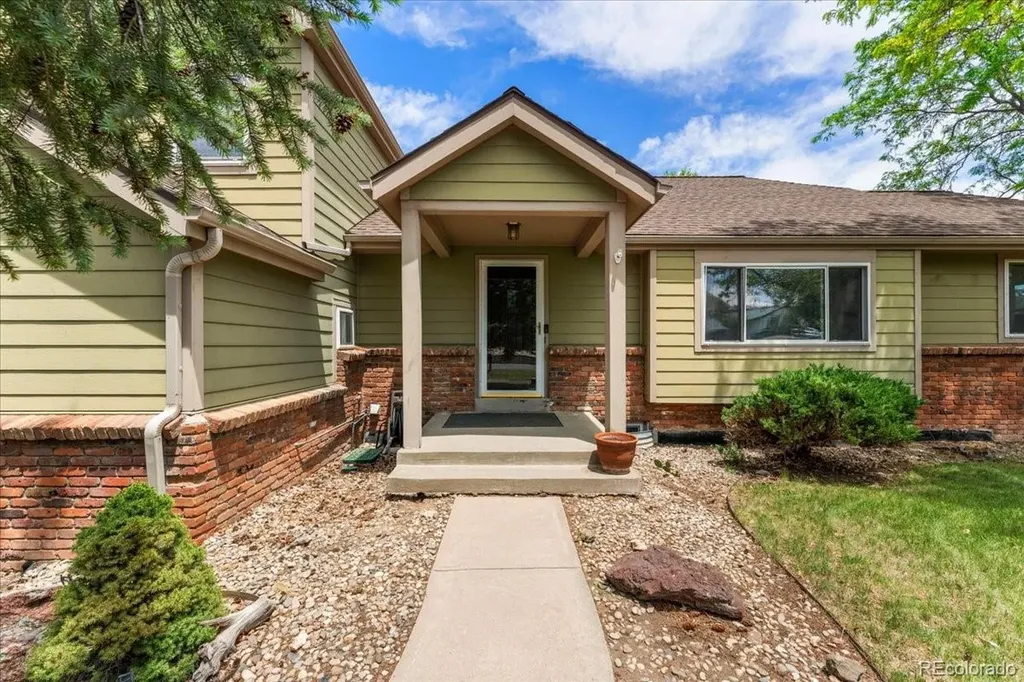 17385 W 57th Avenue Golden CO 80403