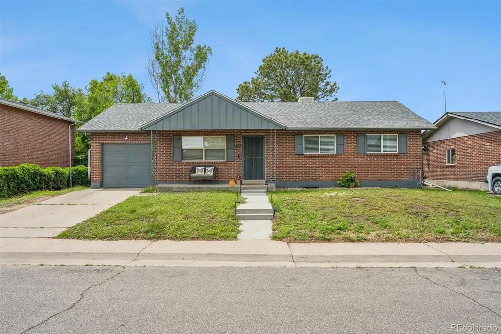 14742 Randolph Place Denver CO 80239