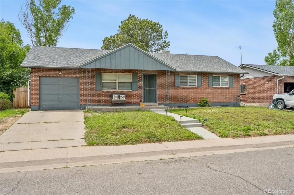 14742 Randolph Place Denver CO 80239