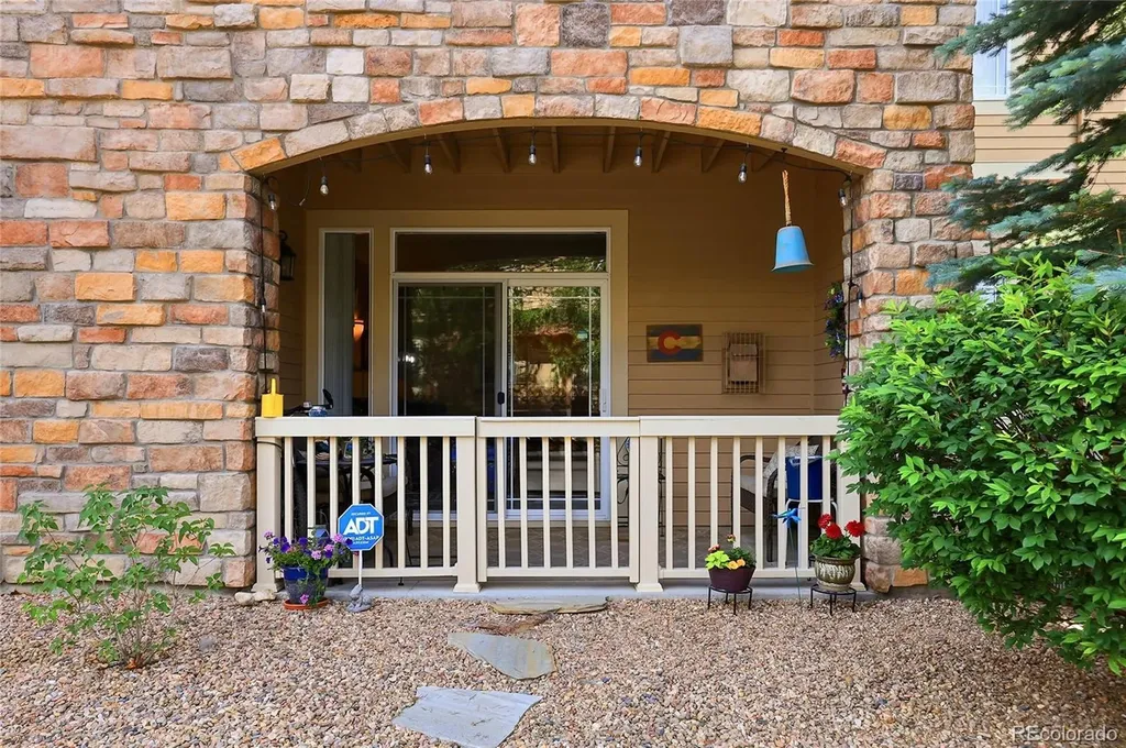 9557 W San Juan Circle Littleton CO 80128