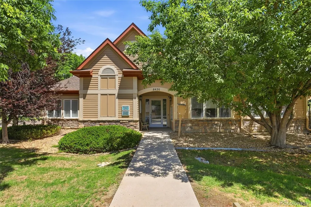 9557 W San Juan Circle Littleton CO 80128