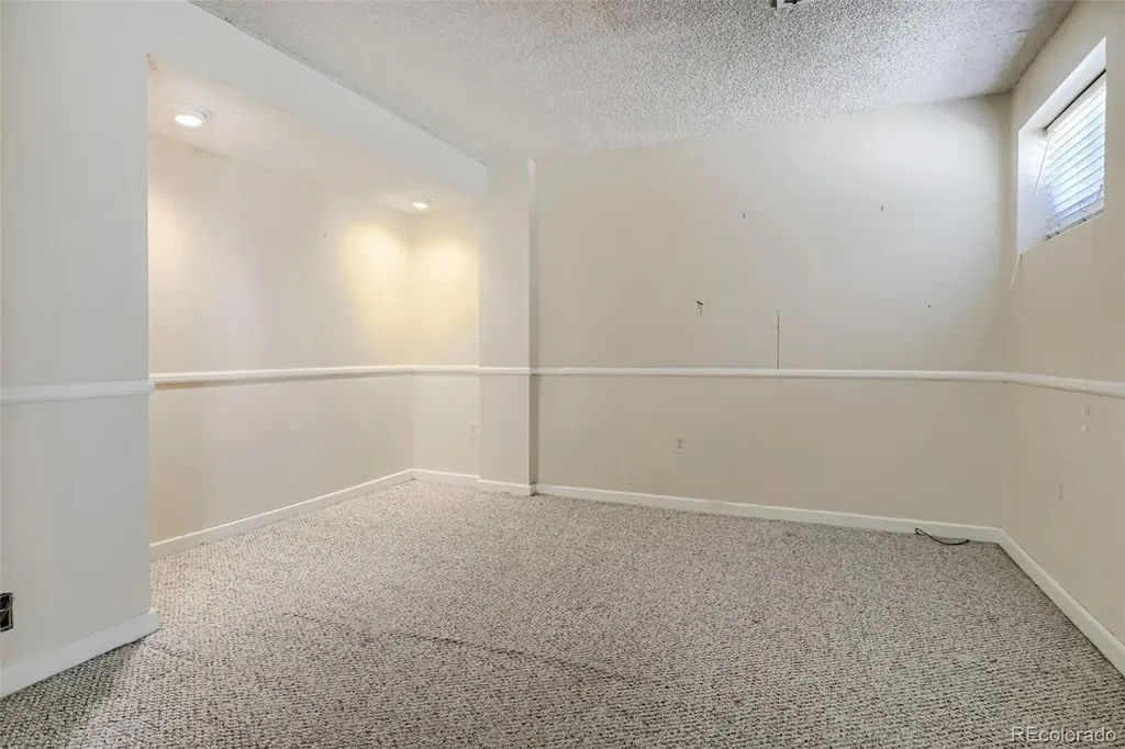 4292 S Fairplay Circle Aurora CO 80014