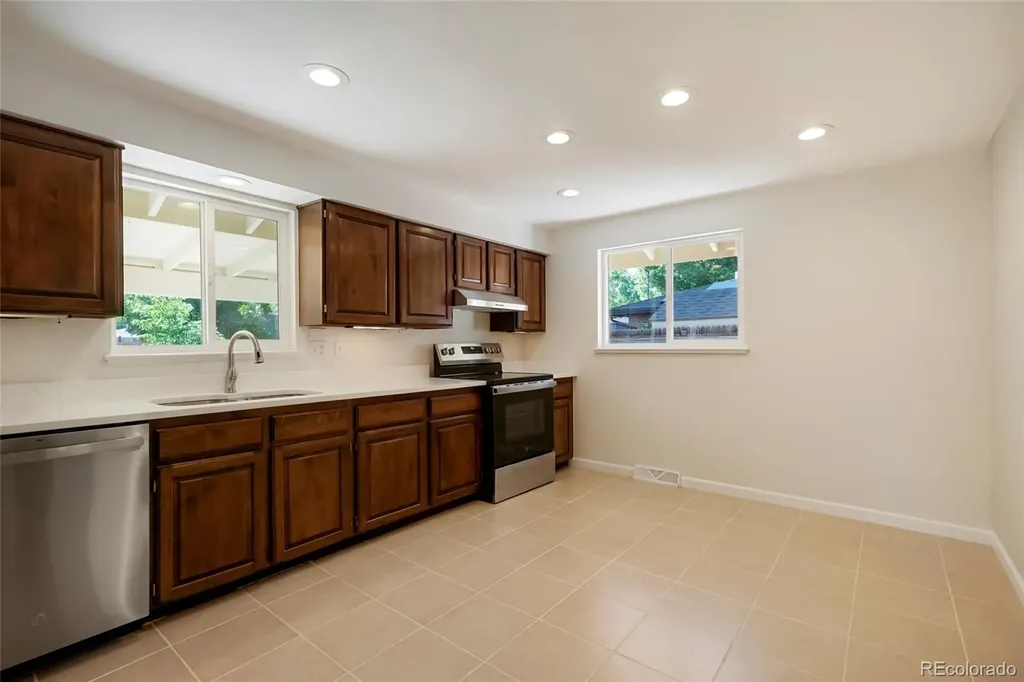 6023 Holland Street Arvada CO 80004