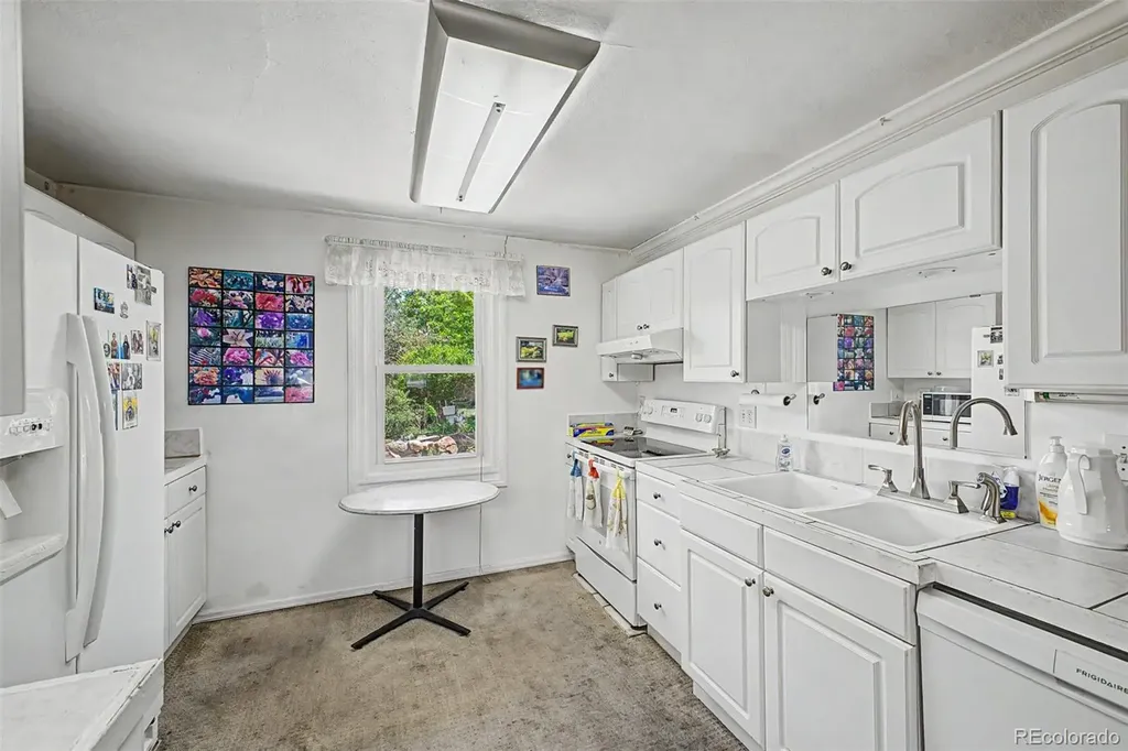 7260 W Mississippi Avenue Lakewood CO 80226