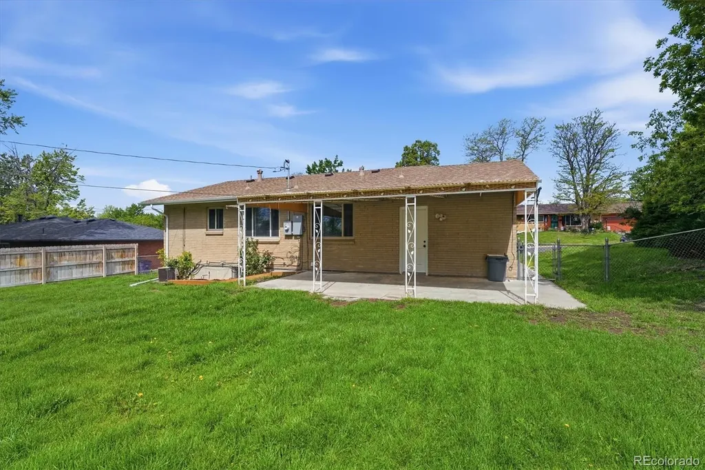 2814 S Winona Court Denver CO 80236