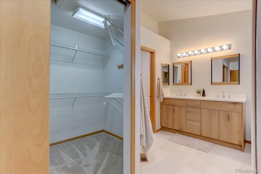 7821 E Archer Place Denver CO 80230