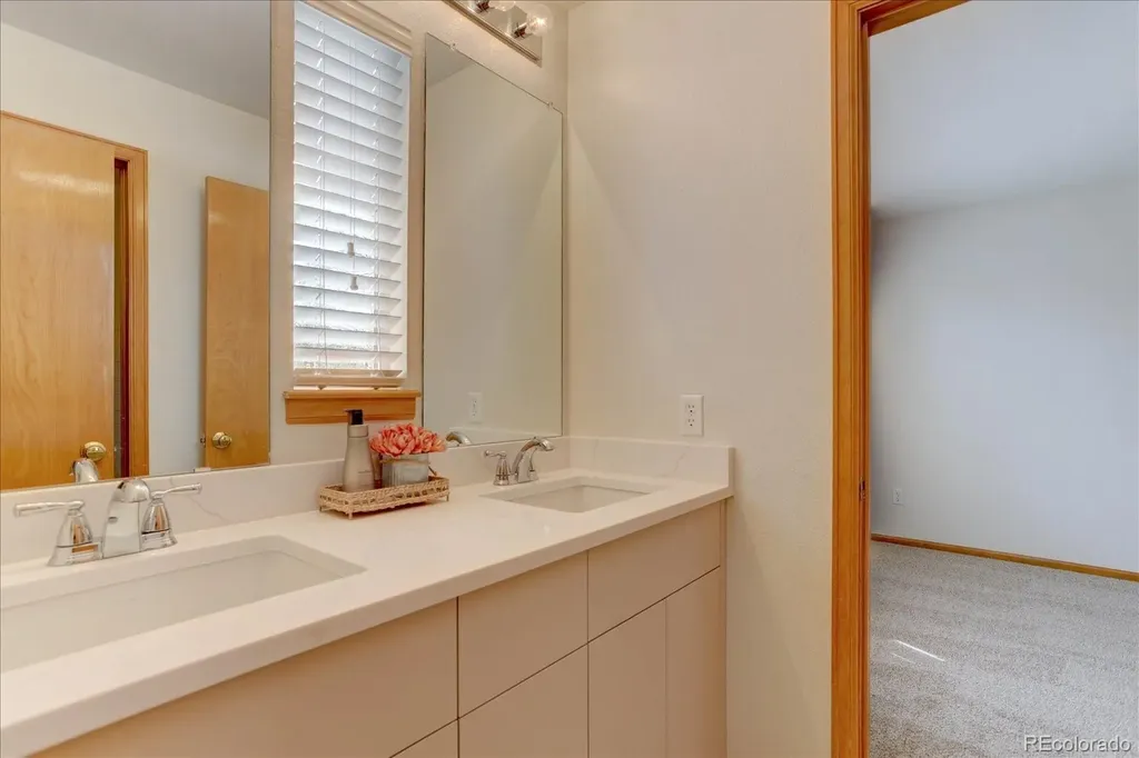 7821 E Archer Place Denver CO 80230
