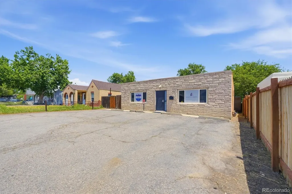 1050 S Quitman Street Denver CO 80219