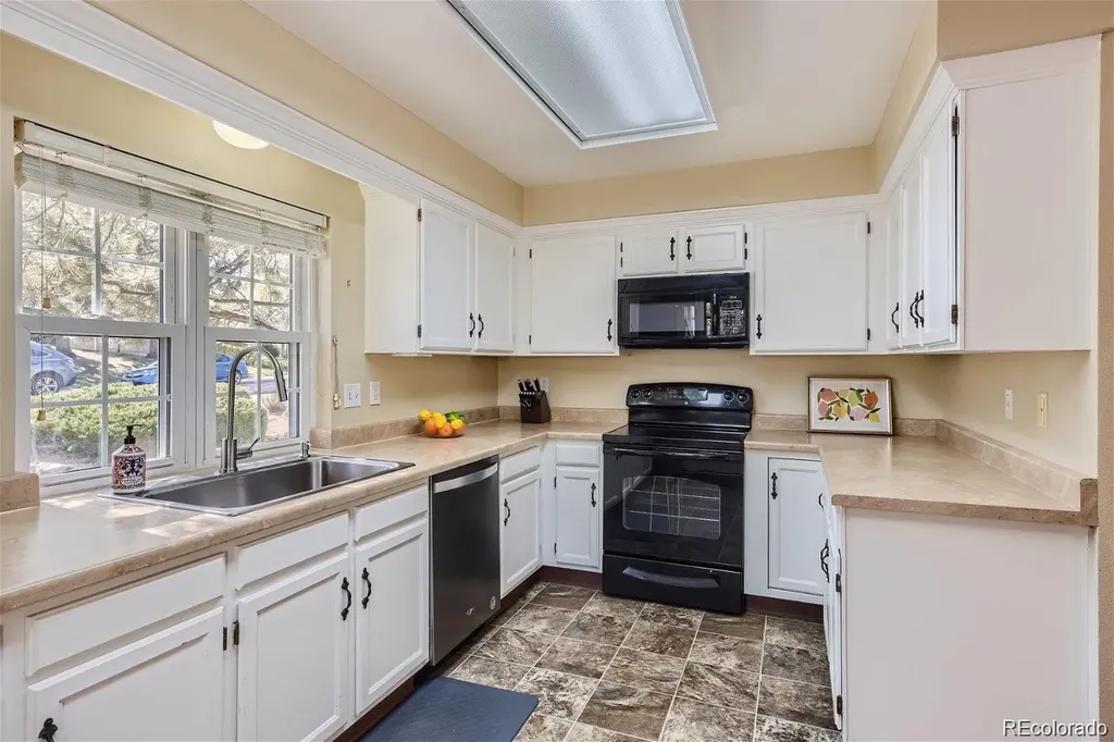 2993 W Long Drive Littleton CO 80120