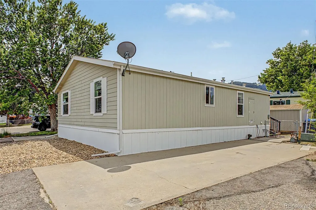 25 Zodiac Street Golden CO 80401