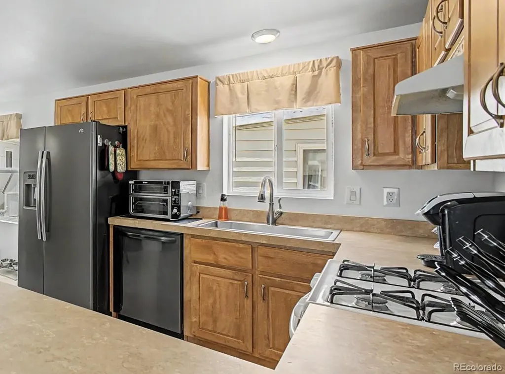 25 Zodiac Street Golden CO 80401
