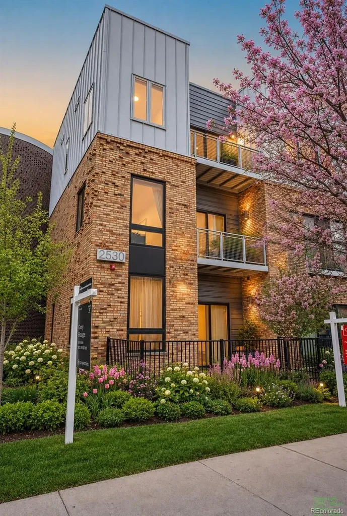 2530 Lawrence Street Denver CO 80205
