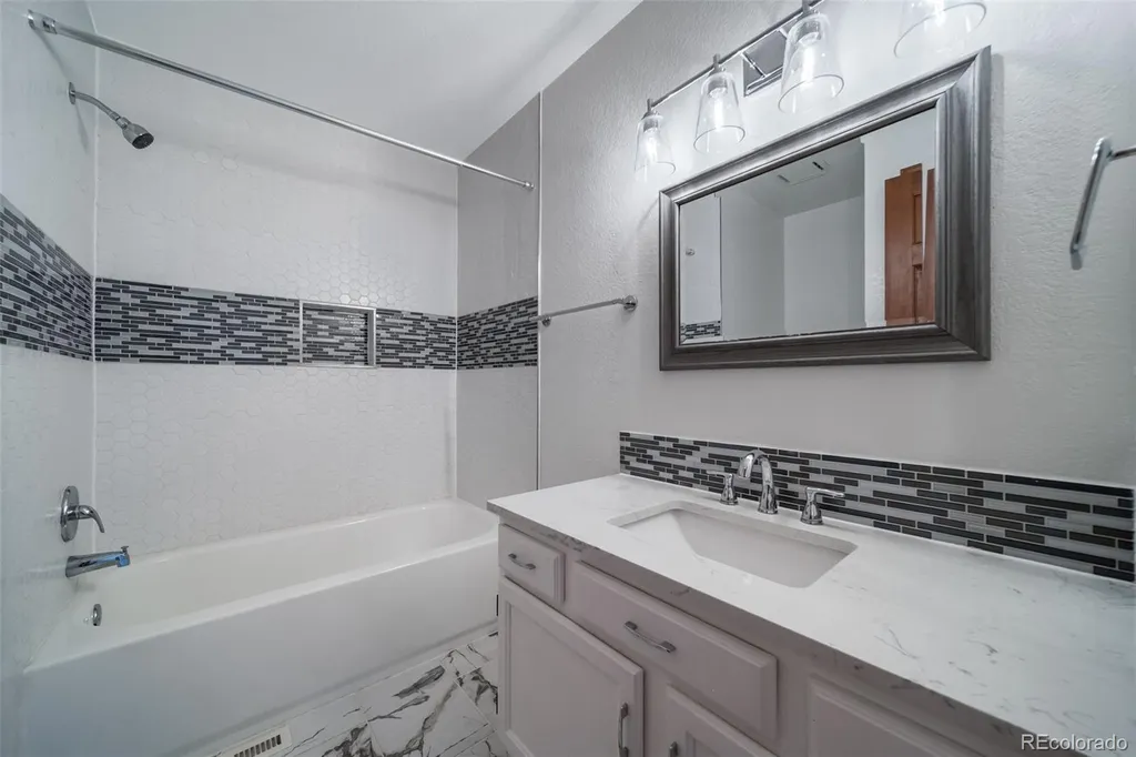 8245 Sun Country Drive Elizabeth CO 80107