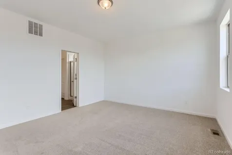 170 S Vandriver Way Aurora CO 80018