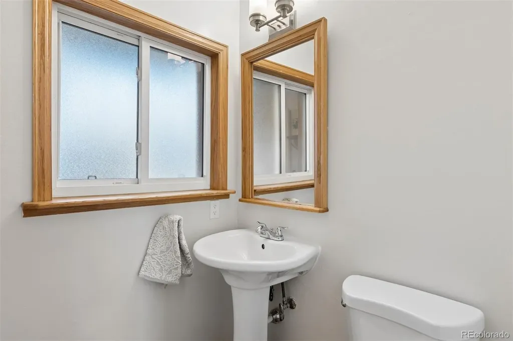 12861 W Asbury Place Lakewood CO 80228