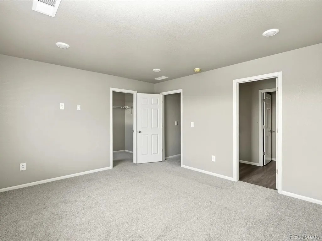 2233 E 164th Avenue Thornton CO 80602