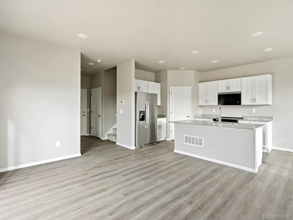 2233 E 164th Avenue Thornton CO 80602