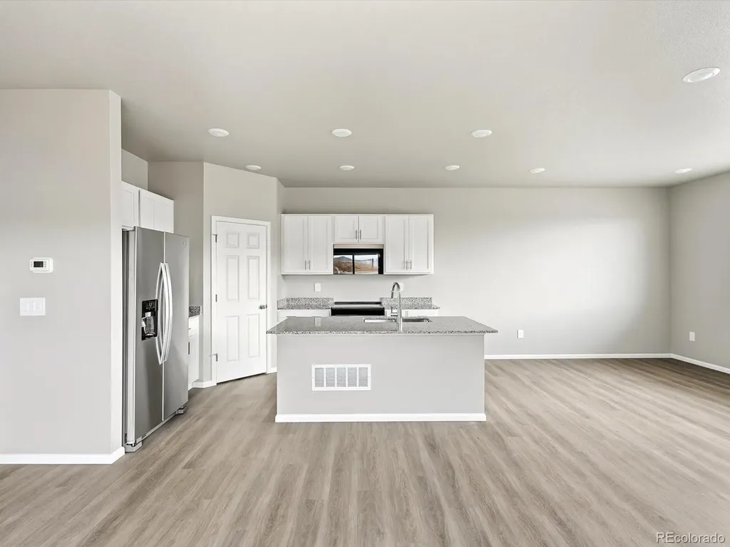 2233 E 164th Avenue Thornton CO 80602