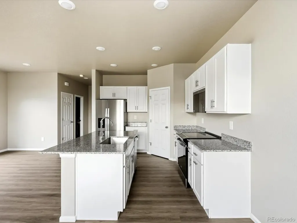 2233 E 164th Avenue Thornton CO 80602