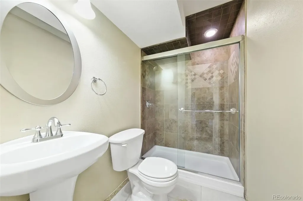 2909 Oakshire Court Highlands Ranch CO 80126