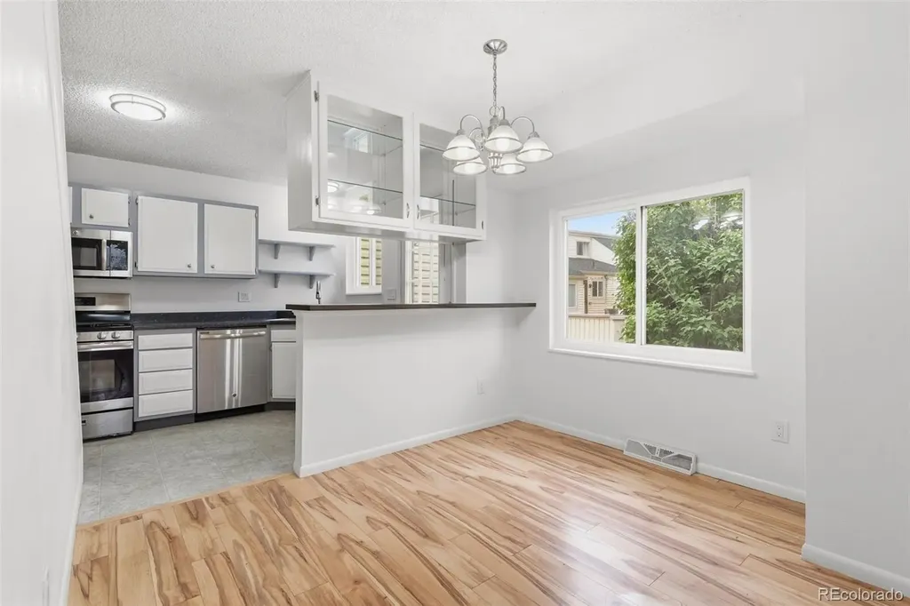 1719 S Lee Street Lakewood CO 80232