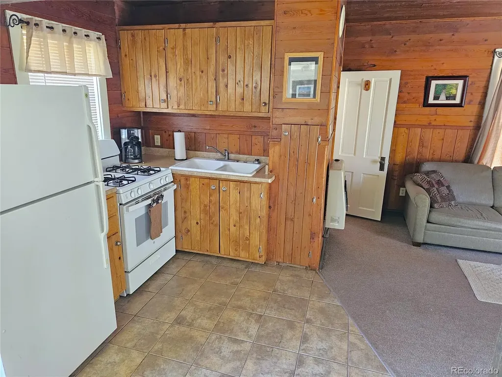 16373 W Us Highway 50 Coaldale CO 81222