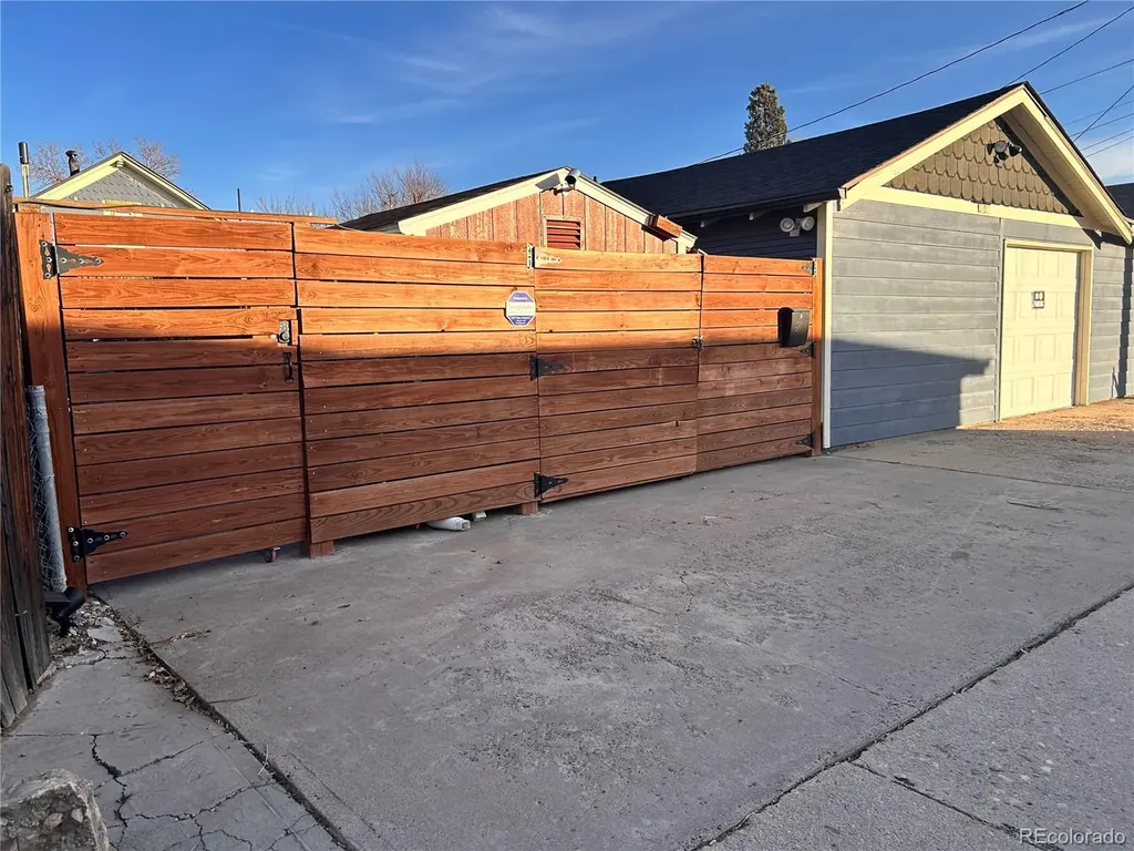 4847 N Meade Street Denver CO 80221
