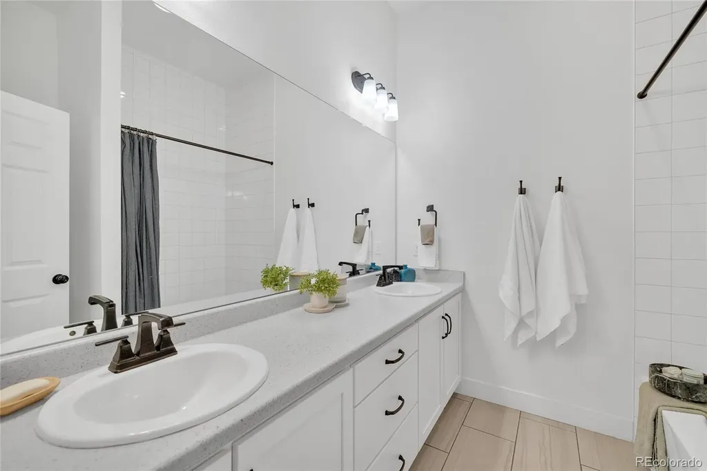 20750 Beekman Place Denver CO 80249