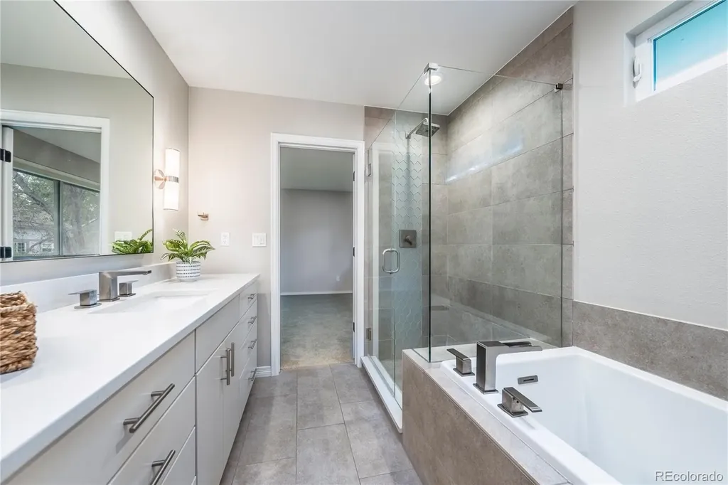 7576 E Long Avenue Centennial CO 80112