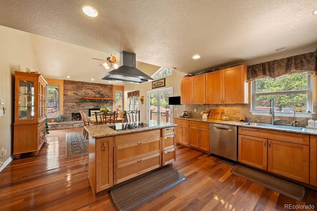 6478 S Pike Drive Larkspur CO 80118