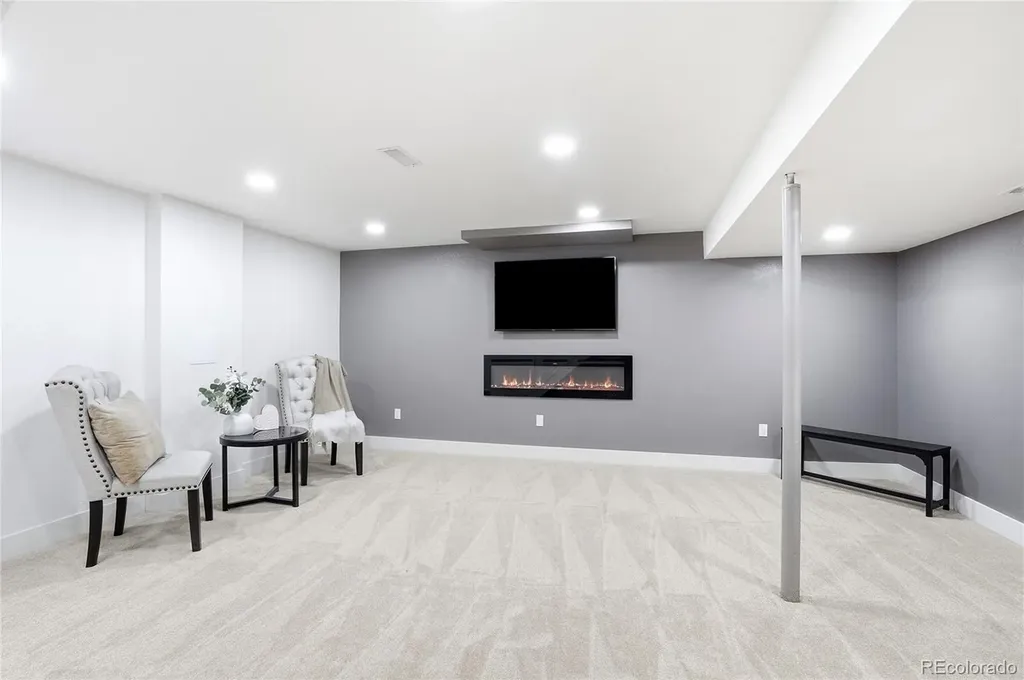 128 Willow Place N Broomfield CO 80020