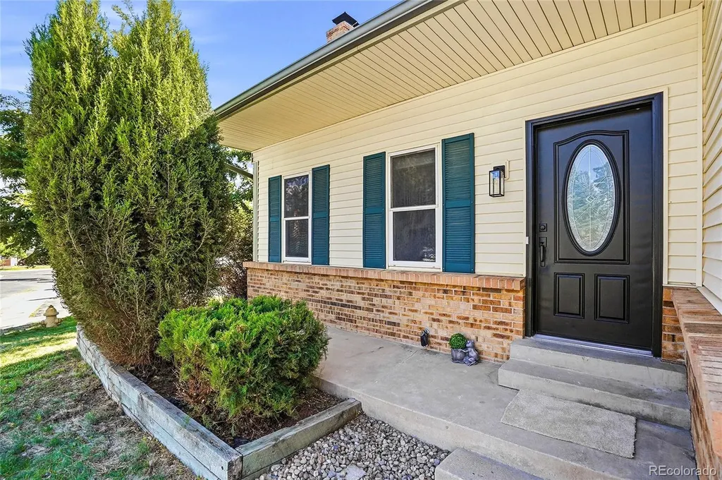 128 Willow Place N Broomfield CO 80020
