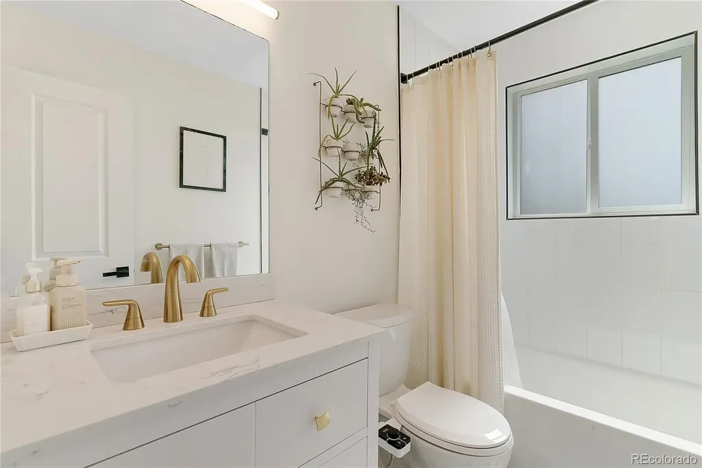 4465 S Eagle Circle Aurora CO 80015
