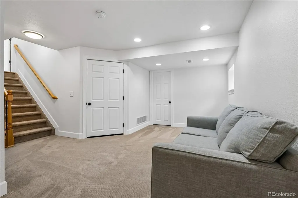 9452 Garden Court Highlands Ranch CO 80126