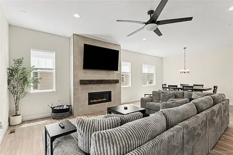 4044 Haleyville Court Aurora CO 80019