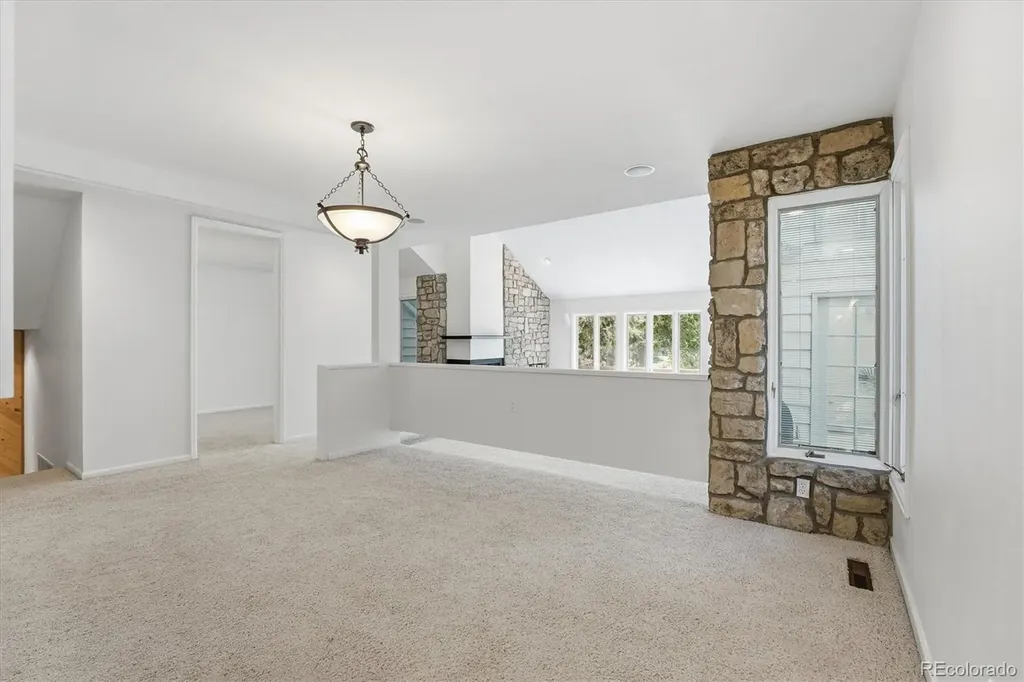 1520 W Briarwood Avenue Littleton CO 80120