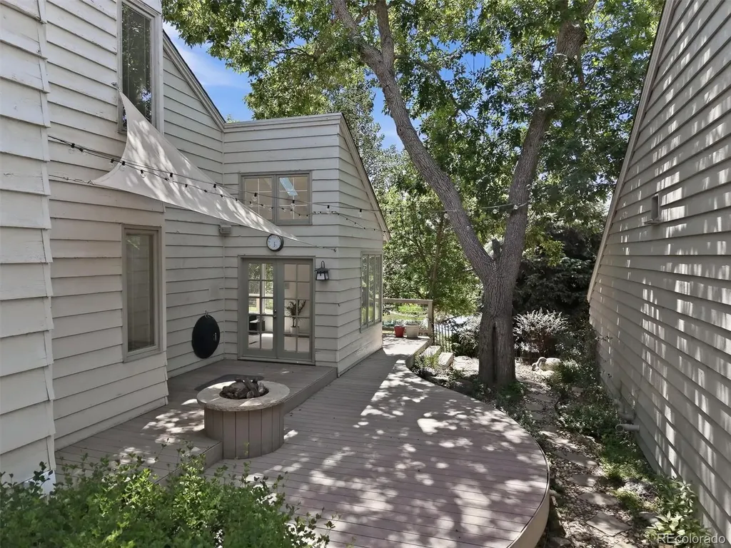 1520 W Briarwood Avenue Littleton CO 80120