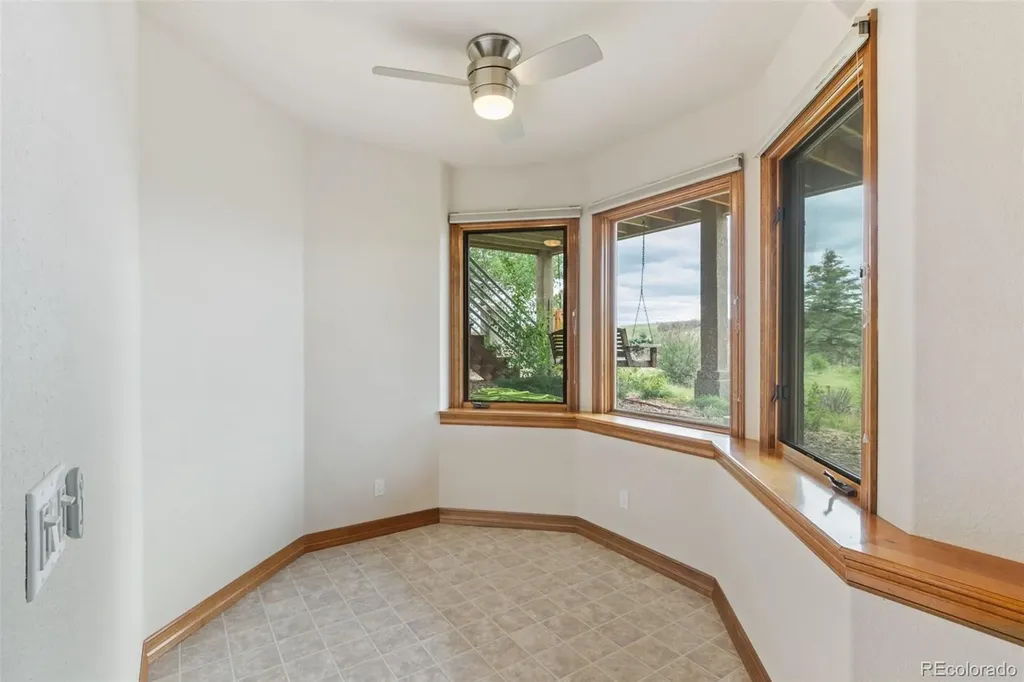 5324 Grimes Lane Larkspur CO 80118