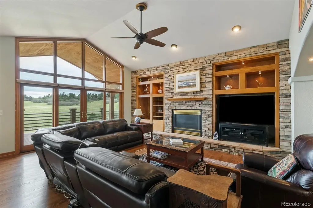5324 Grimes Lane Larkspur CO 80118
