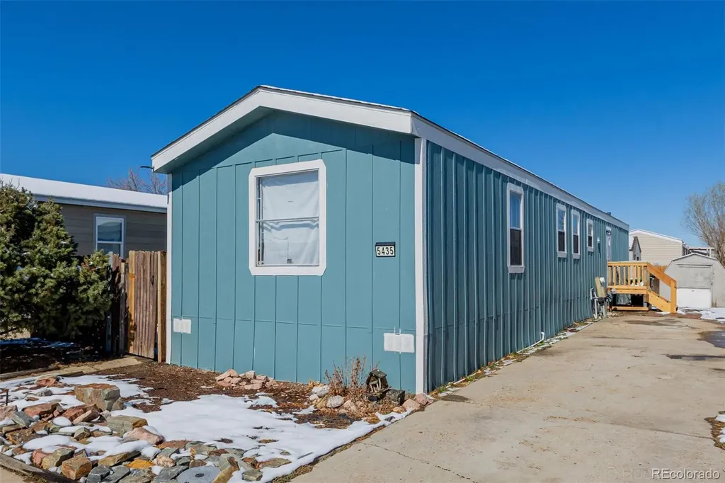5435 Riverdale Avenue Denver CO 80229