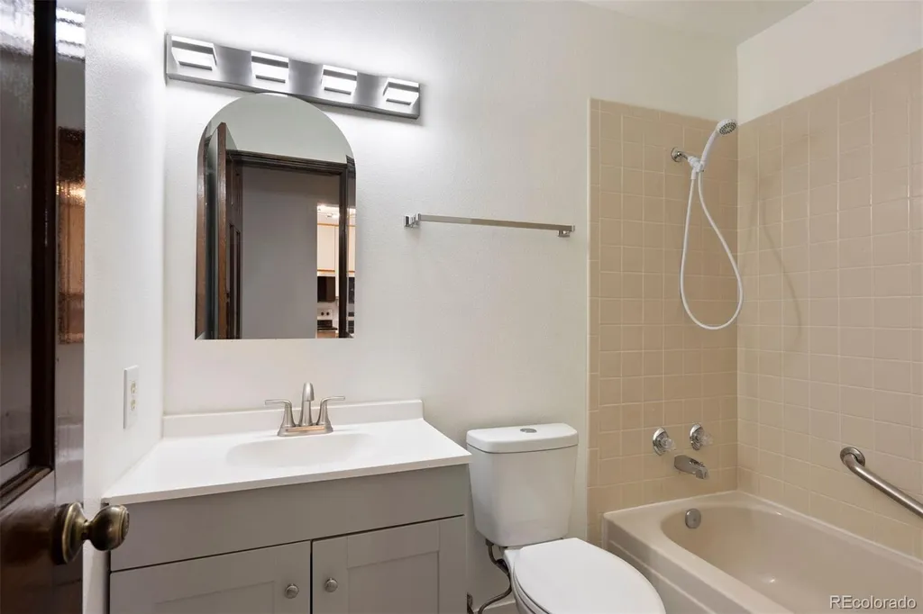 8742 E Amherst Drive Denver CO 80231