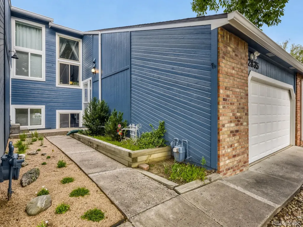 2835 W Davies Drive Littleton CO 80120