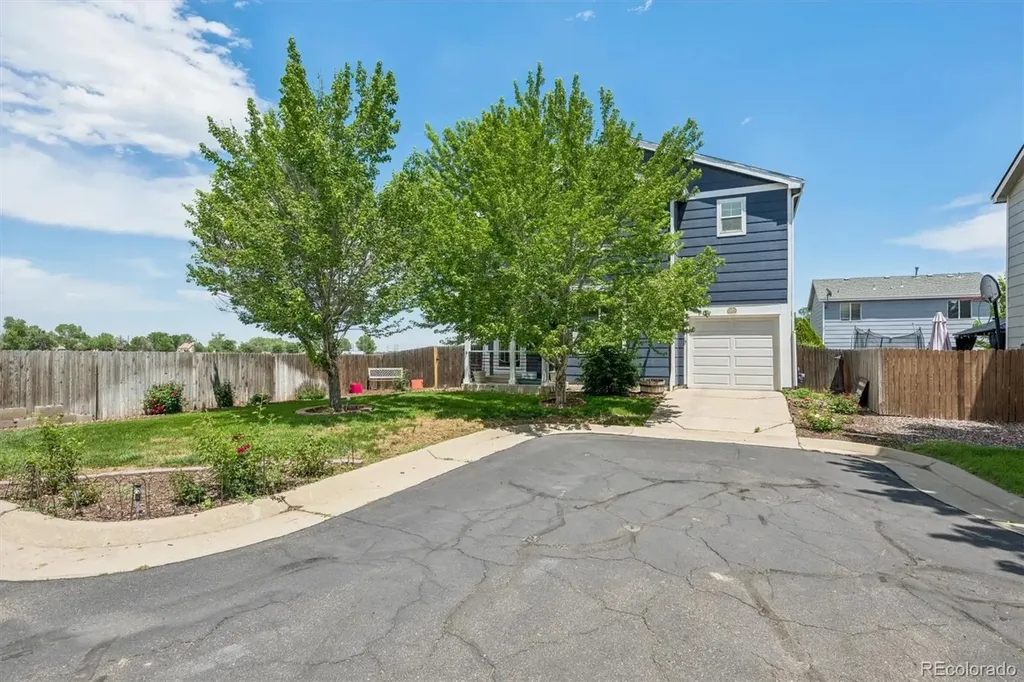10140 Fairfax Court Denver CO 80229