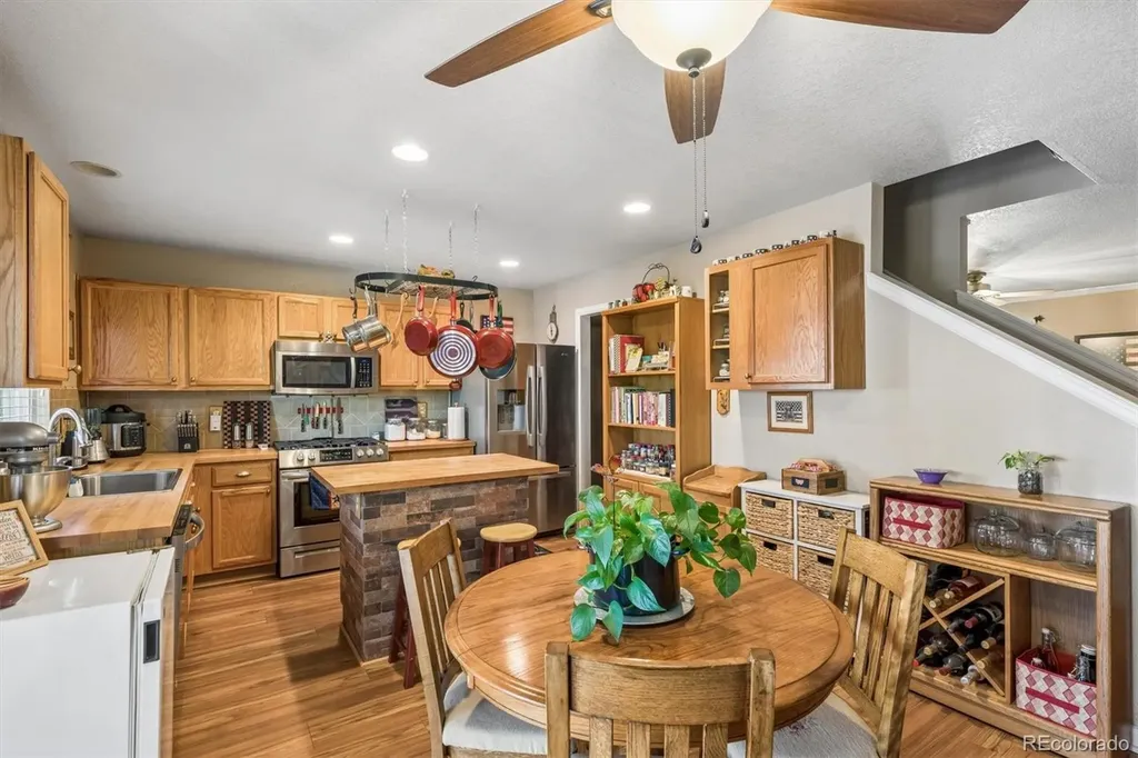 10140 Fairfax Court Denver CO 80229