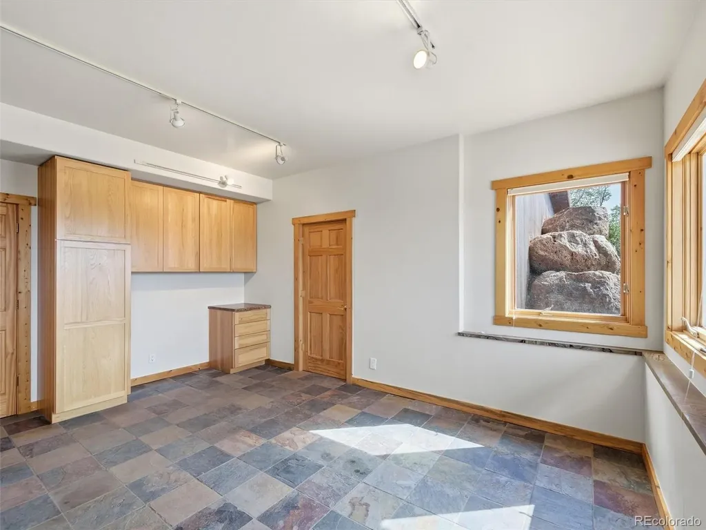 531 Buck Point Drive Carbondale CO 81623
