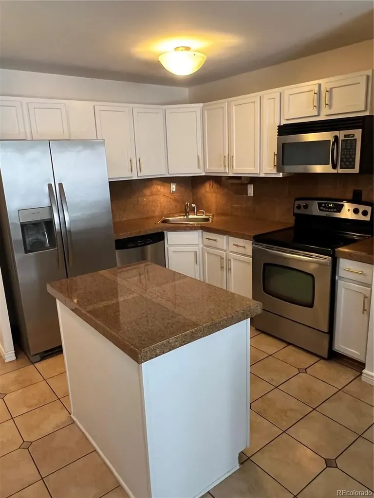 1121 Albion Street Denver CO 80220